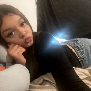 Meet your Posher, Angelica